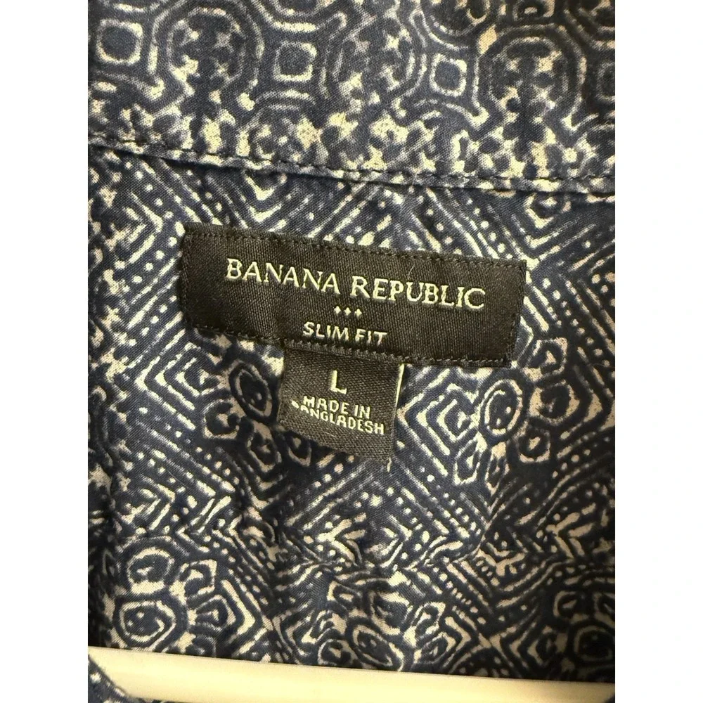 Banana Republic Men's button Down Shirt Slim Fit Size‎ Large W/pocket Blue/white